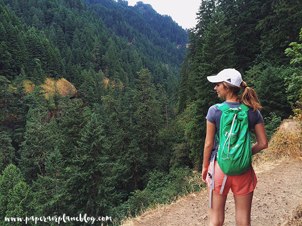 On the trail at Eagle Creek to Punchbowl 