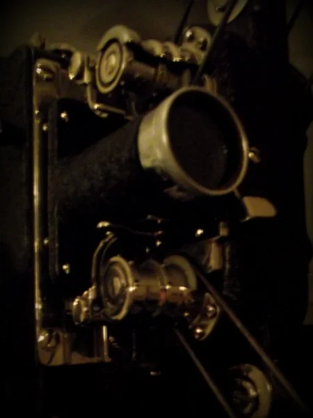 cbamproprojector2.jpg