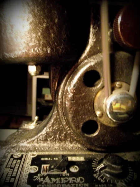 cbamproprojector.jpg