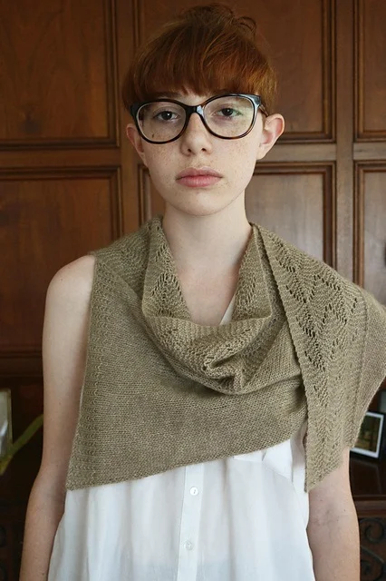 acsplitshawl3_medium2.jpg