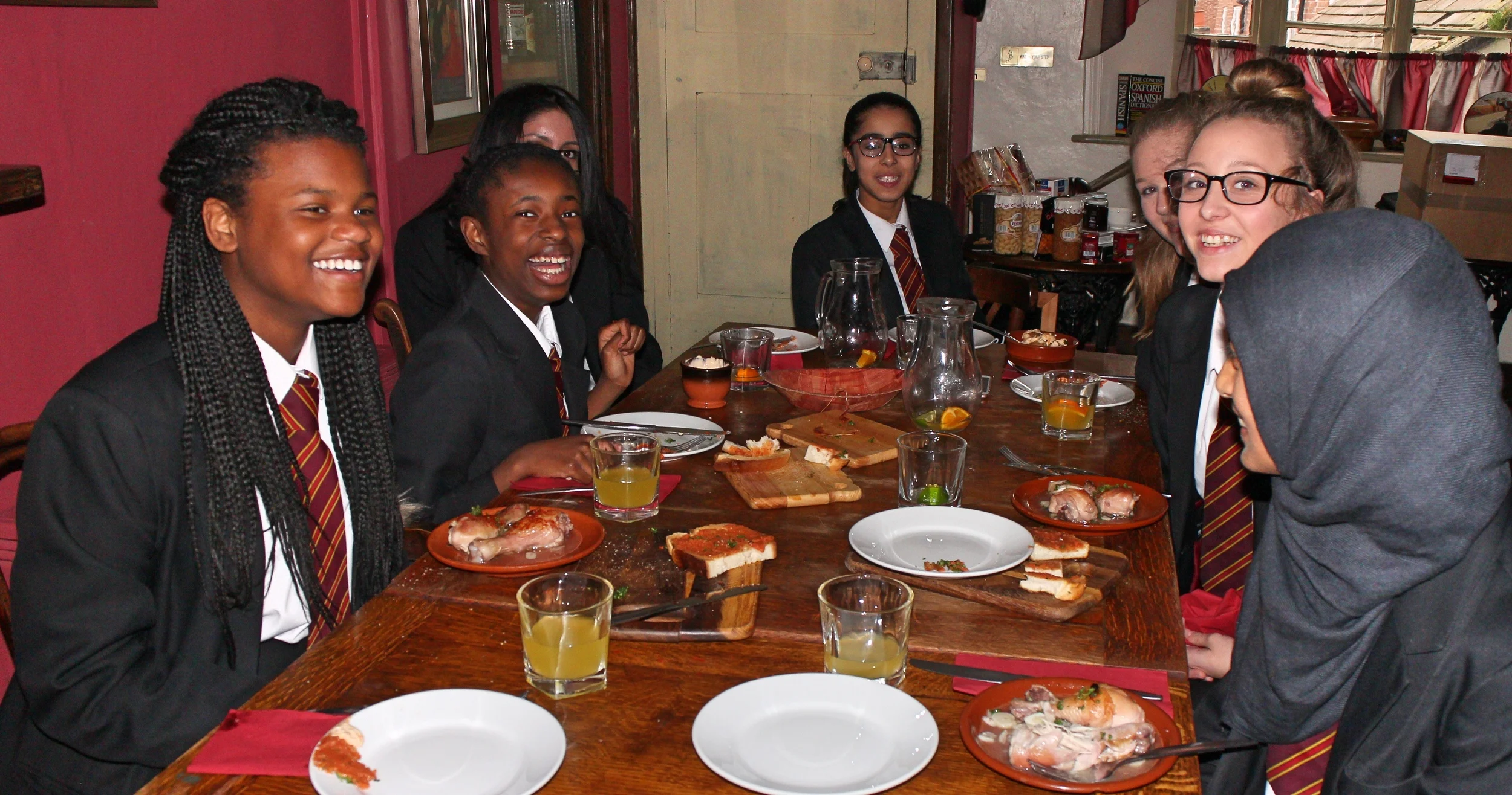 Muy Bien! Spanish students give tapas thumbs-up