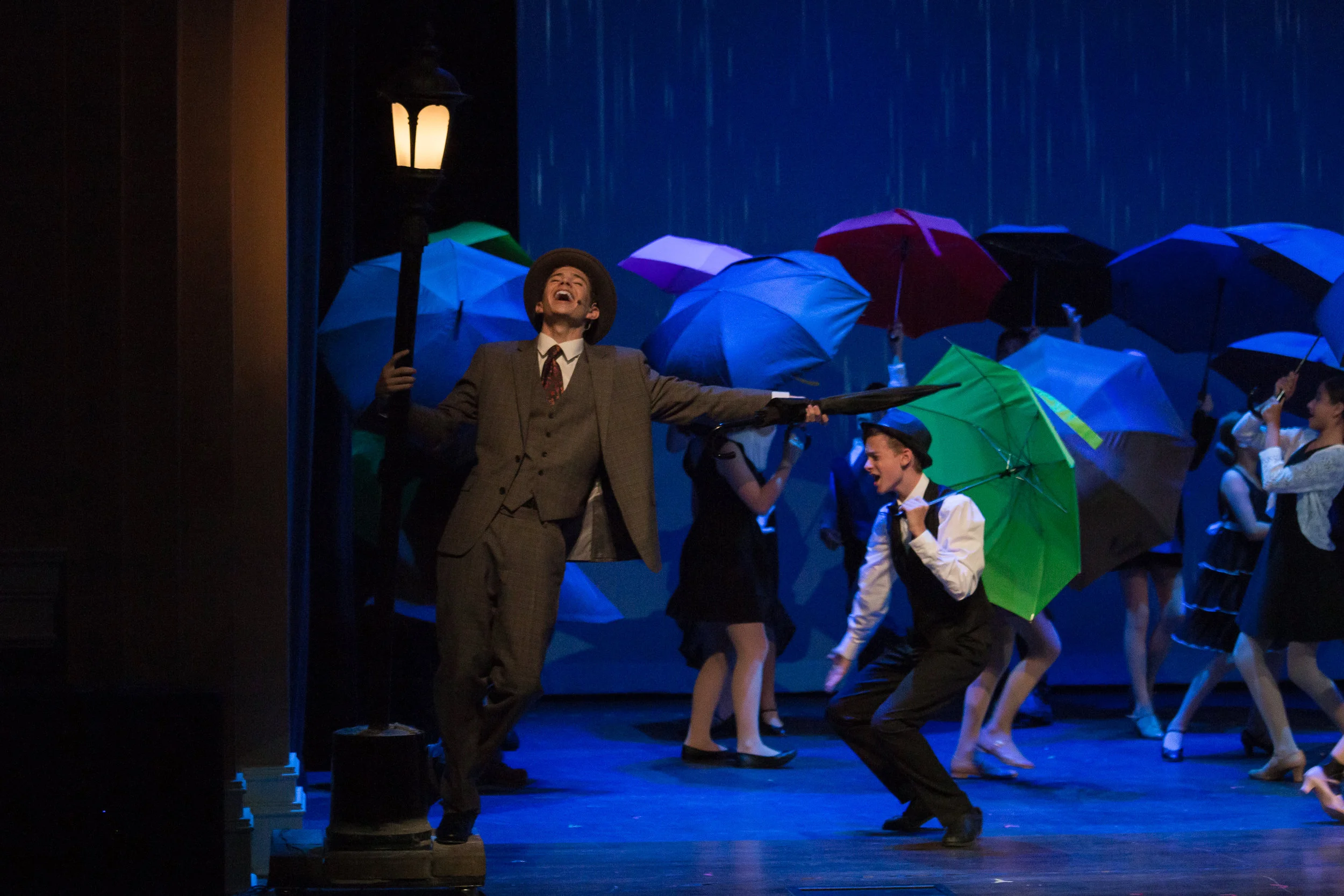 Singin-0603.jpg