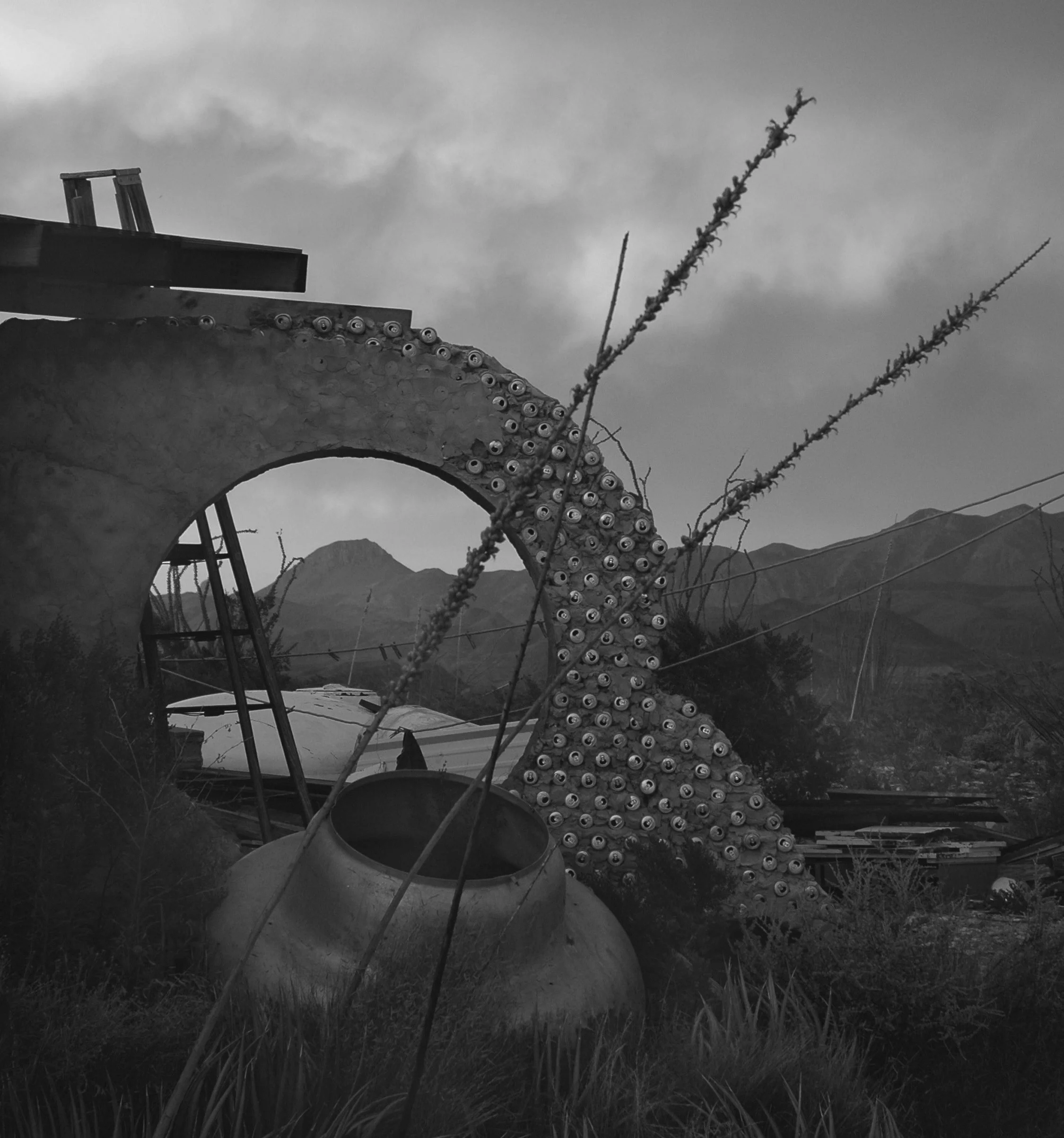 1) can wall circle covr crop300.jpg