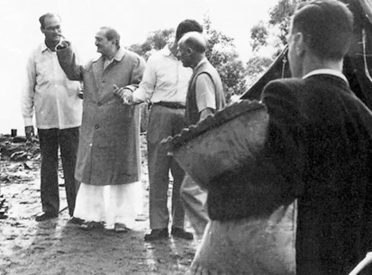 AVATAR MEHER BABA in Australia at Avatar’s Abode, 1958.