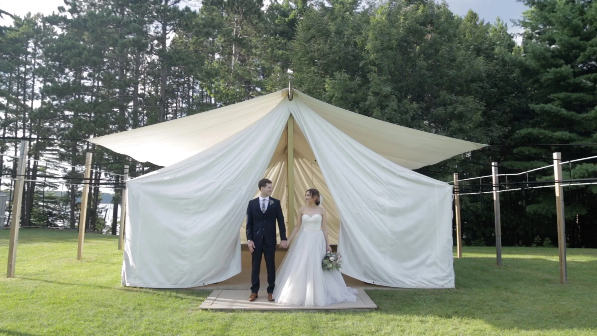 BriannaJeffrey-tent01.jpg