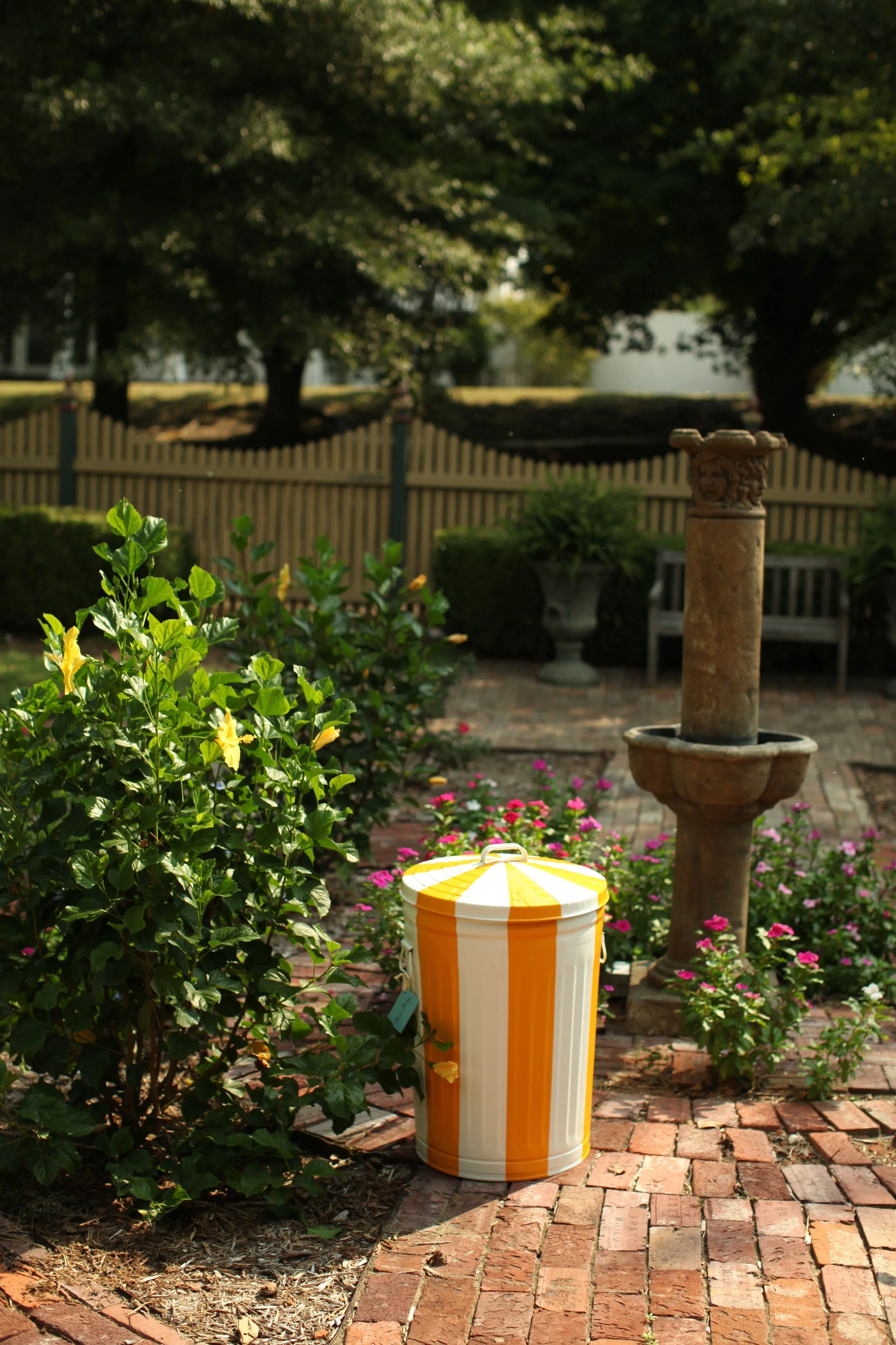 20 Gallon Trash Bin