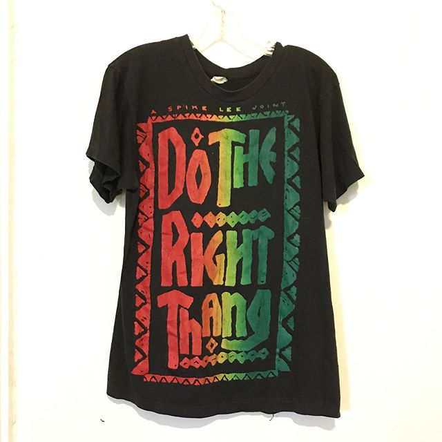 Super soft and thin VTG &ldquo;Do The Right Thang&rdquo; tee. Single stitch. SZ.M $74.95 #foxandfawn