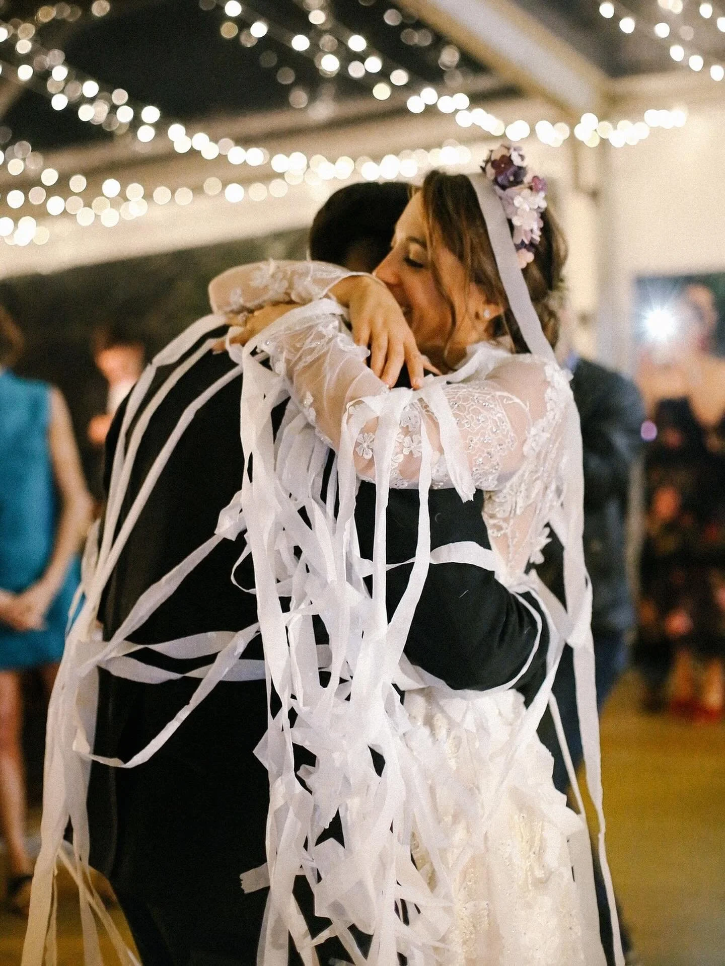 One of our favourite rituals 🪩
…& a truly gorgeous photo moment
⠀⠀⠀⠀⠀⠀⠀⠀⠀
⠀⠀⠀⠀⠀⠀⠀⠀⠀
Perfectly captured by @brownpaperparcel