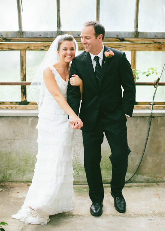 JoshMcCullock_Tulsa_barn_wedding-24.jpg