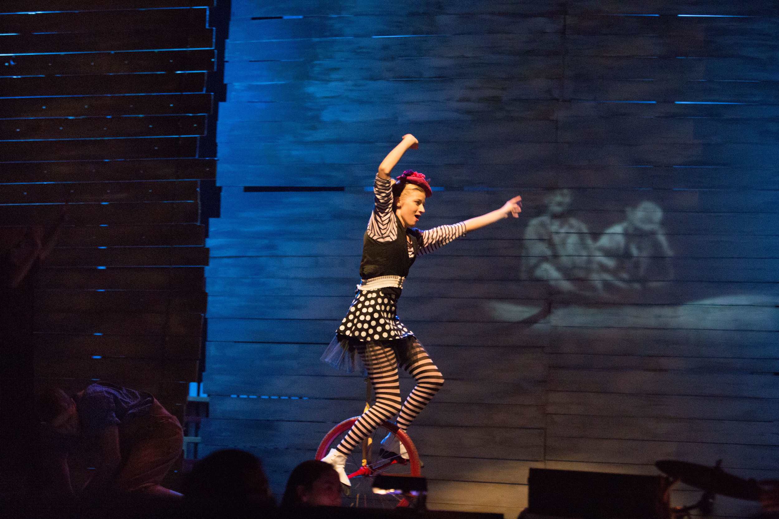 Big Fish: The Musical at Santa Barbara High School Theatre, Fall 2014. Photo: © Isaac Hernandez/PhotographybyIsaac.com