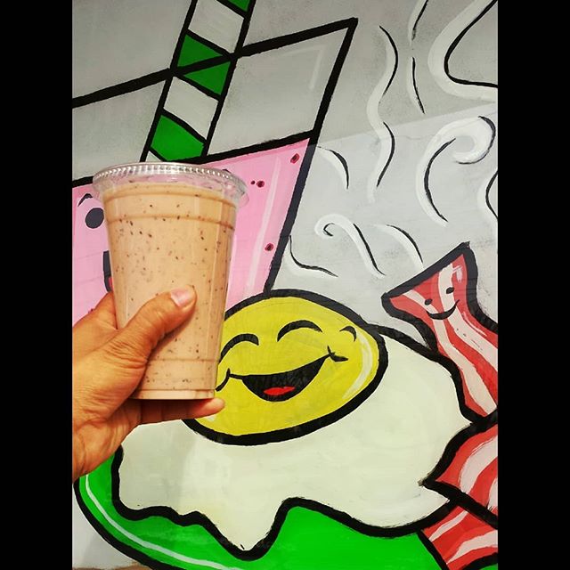 Goodmorning y'all!! Here's to you!!! .
.
. π@sandwichtimedeli
π· @mikeangelini π tag a buddy @dhartii.p
#goodmorning #fresh #smoothie #real #fruits #smoothietime #healthyfood #healthysmoothie #smoothielife #dontcountcalories #protien