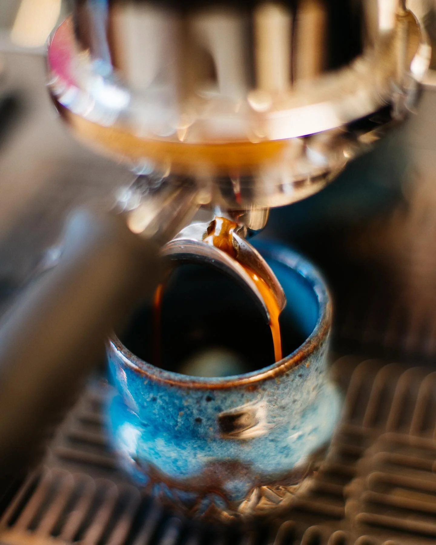 Morning sunlight and espresso🌅