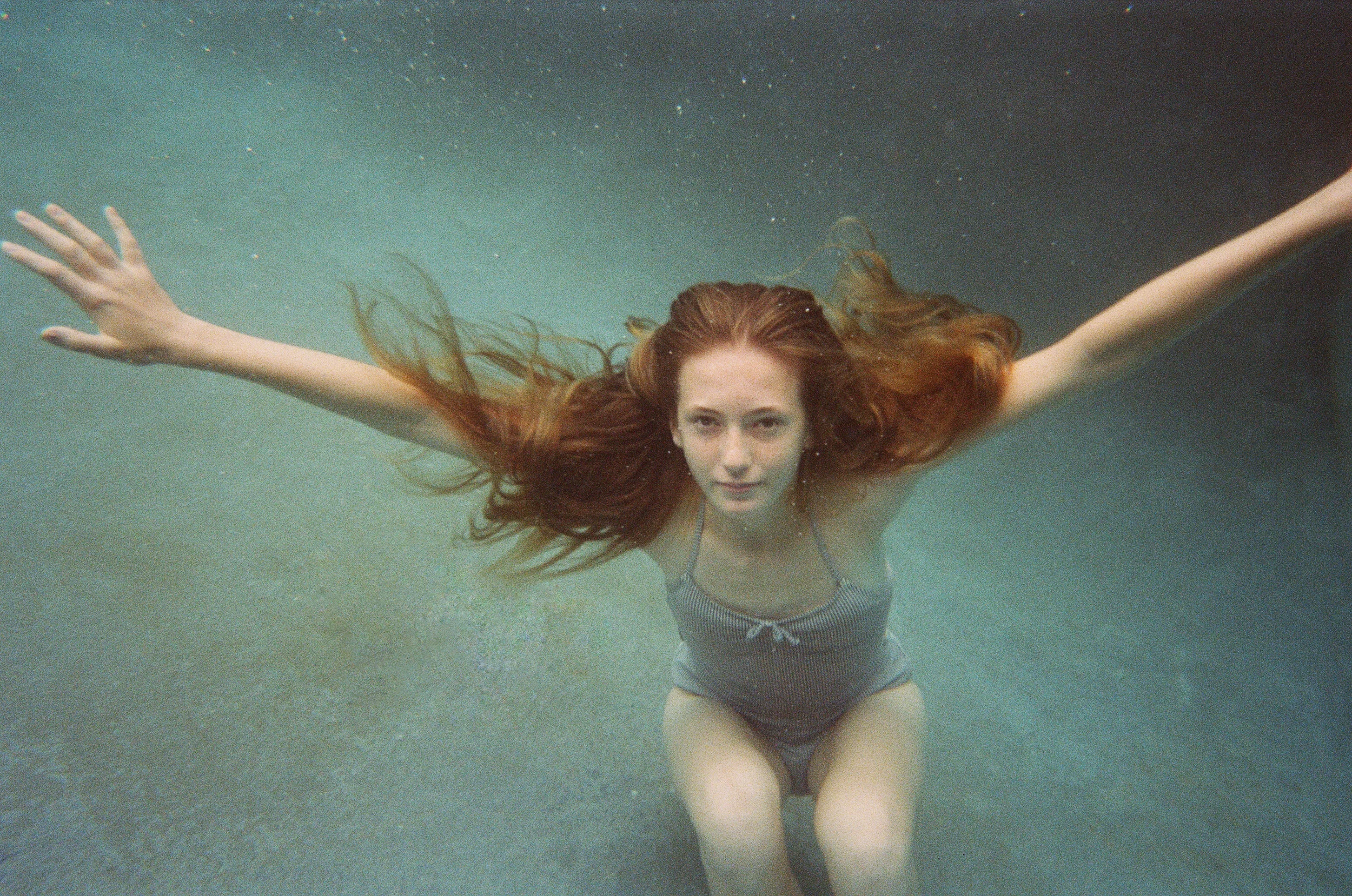 jane_underwater.jpg