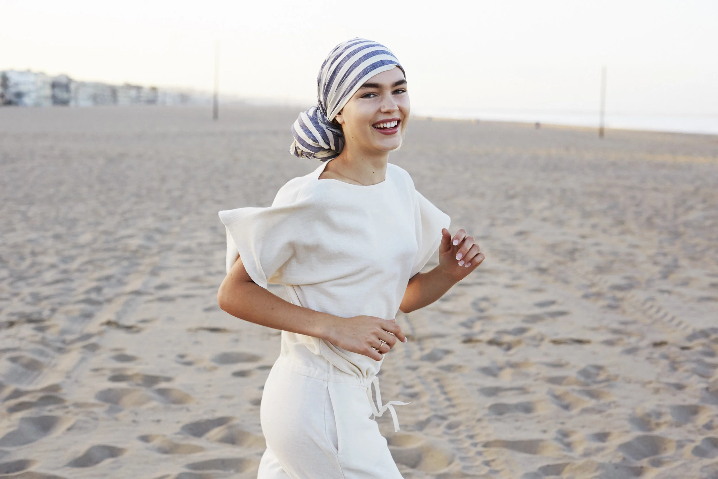 patrick_fraser_next_models_calder_blake_teen_girl_model_beach_lookbook.jpg