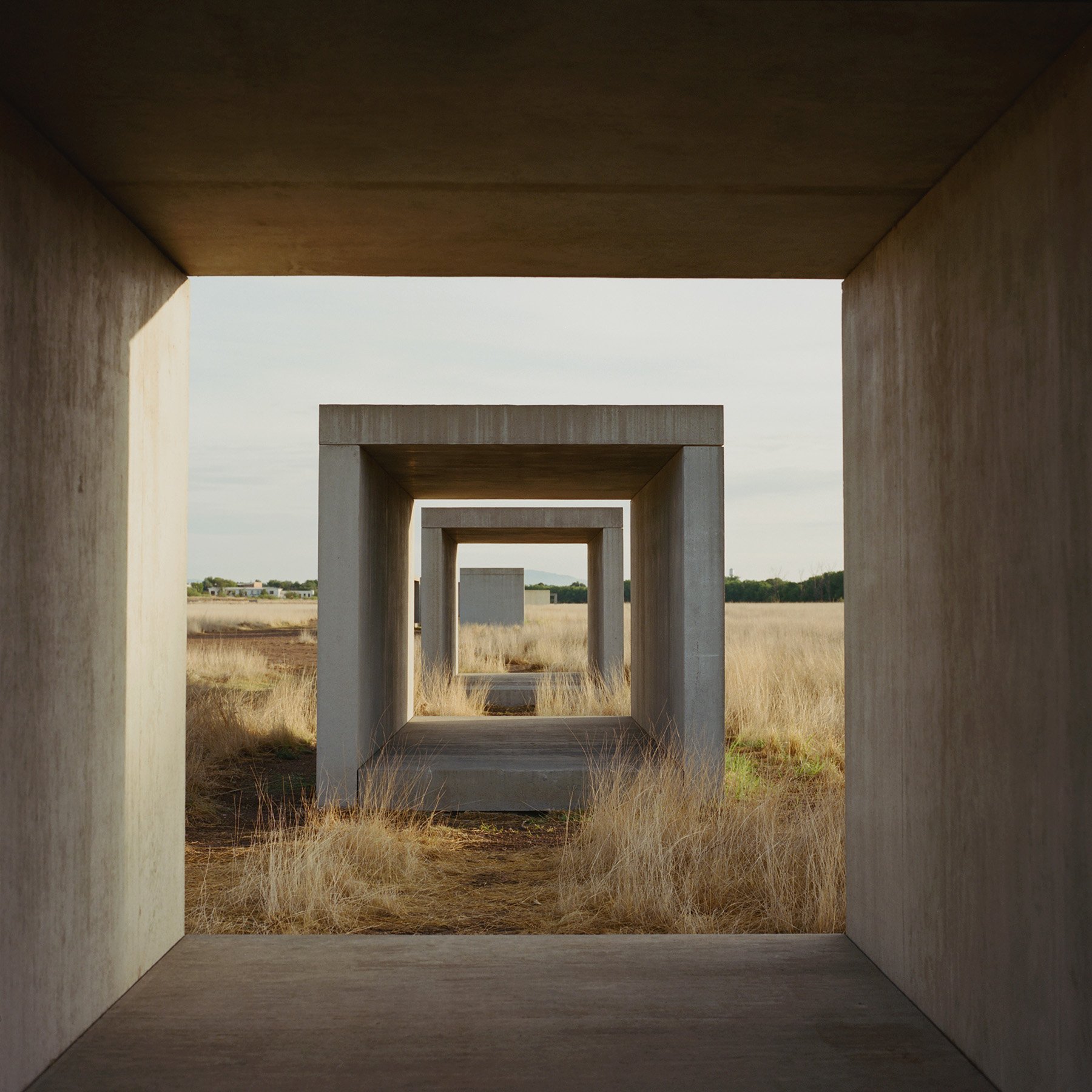08-marfa-chinati-donald-judd-patrick-fraser.jpg