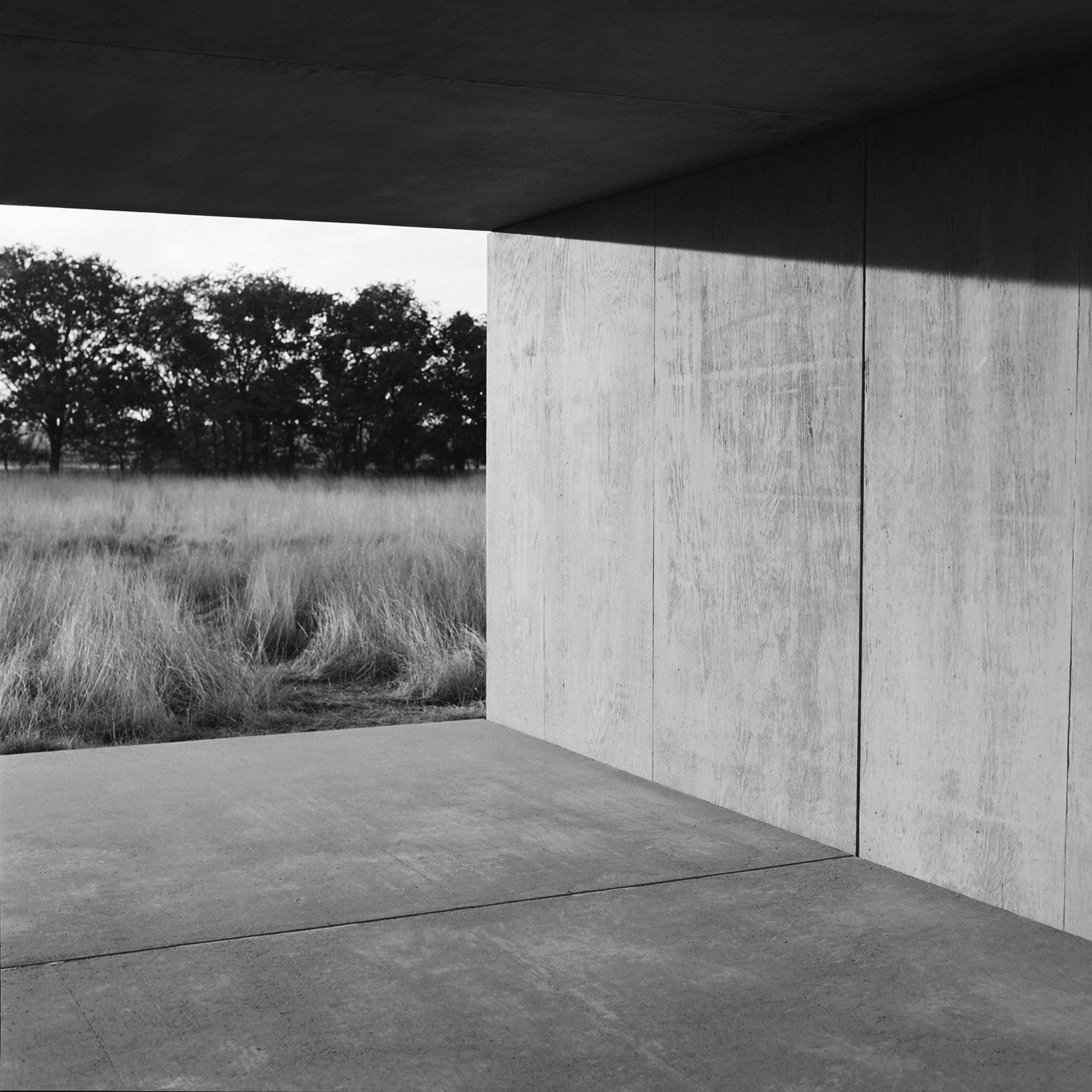 02-marfa-chinati-donald-judd-patrick-fraser-bw.jpg