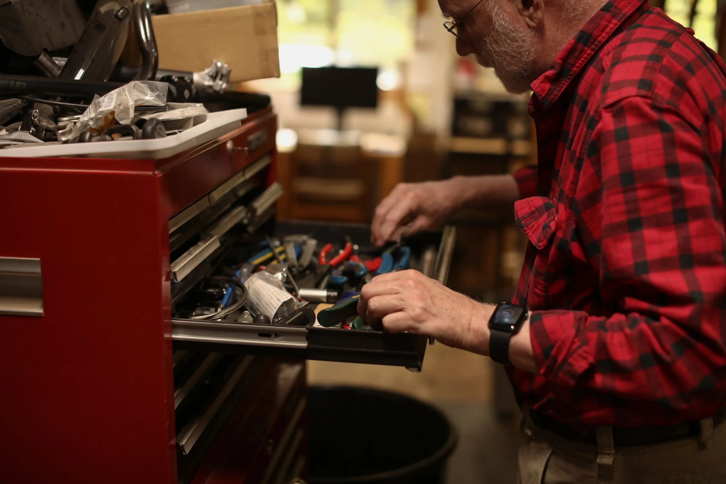 peter-white-cycles-NH-cycling-bike-mechanic-patrick-fraser-140.jpg