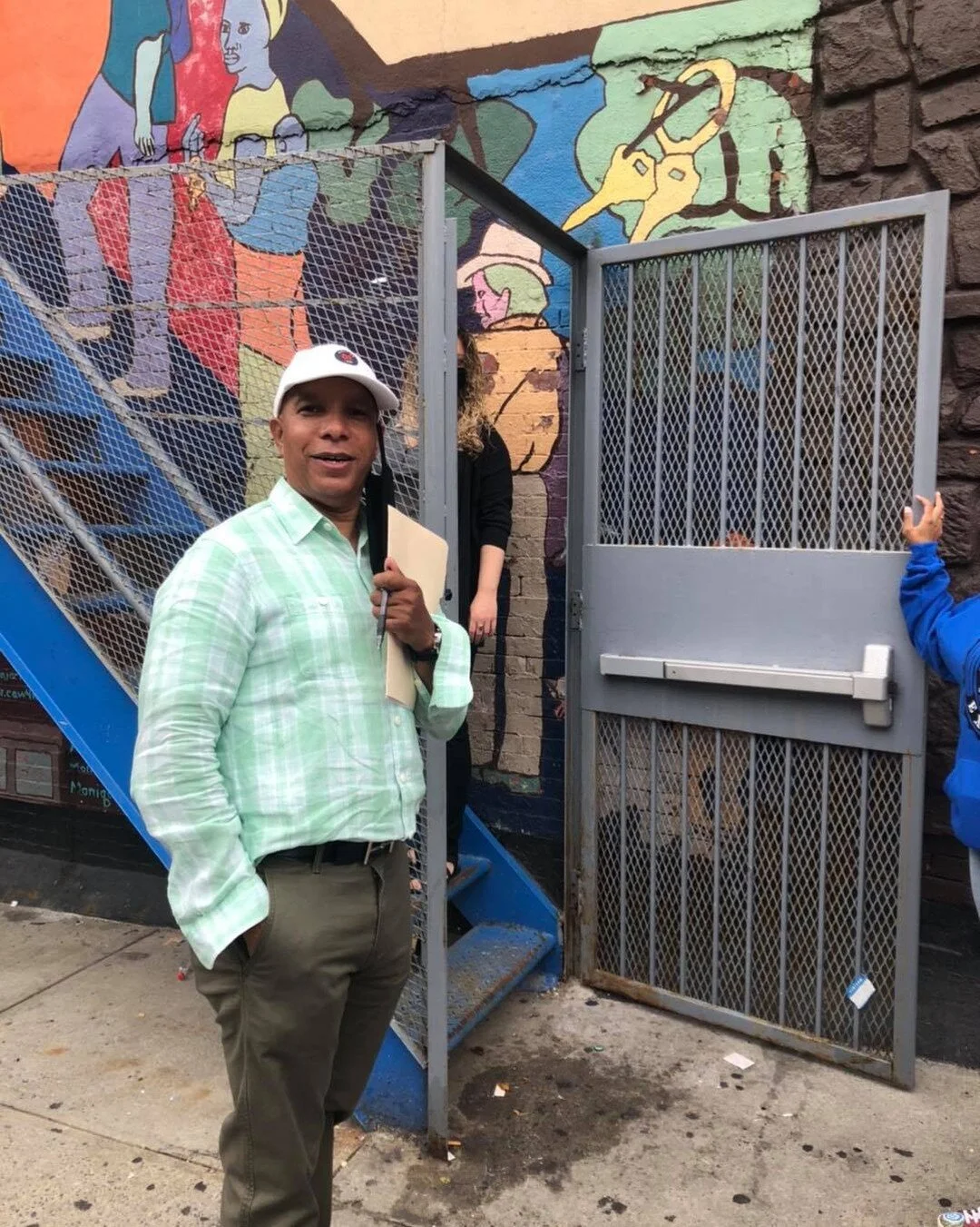 Celebrating the signing of our 4th building in East Harlem.  Giving a home to expanded programs and supportive services. Blessings