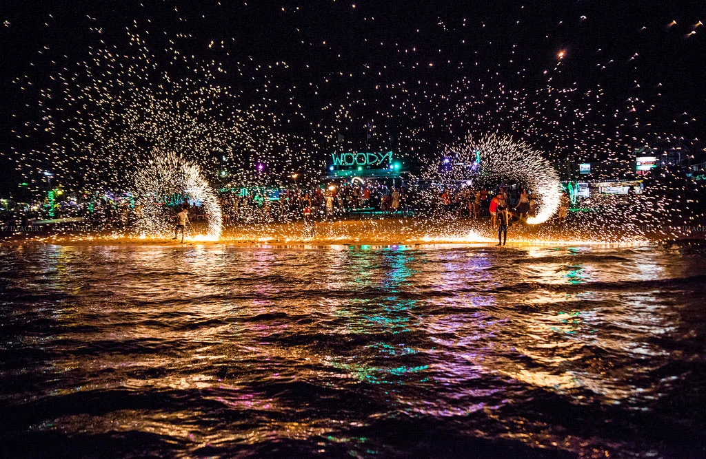 fireshow-1.jpg