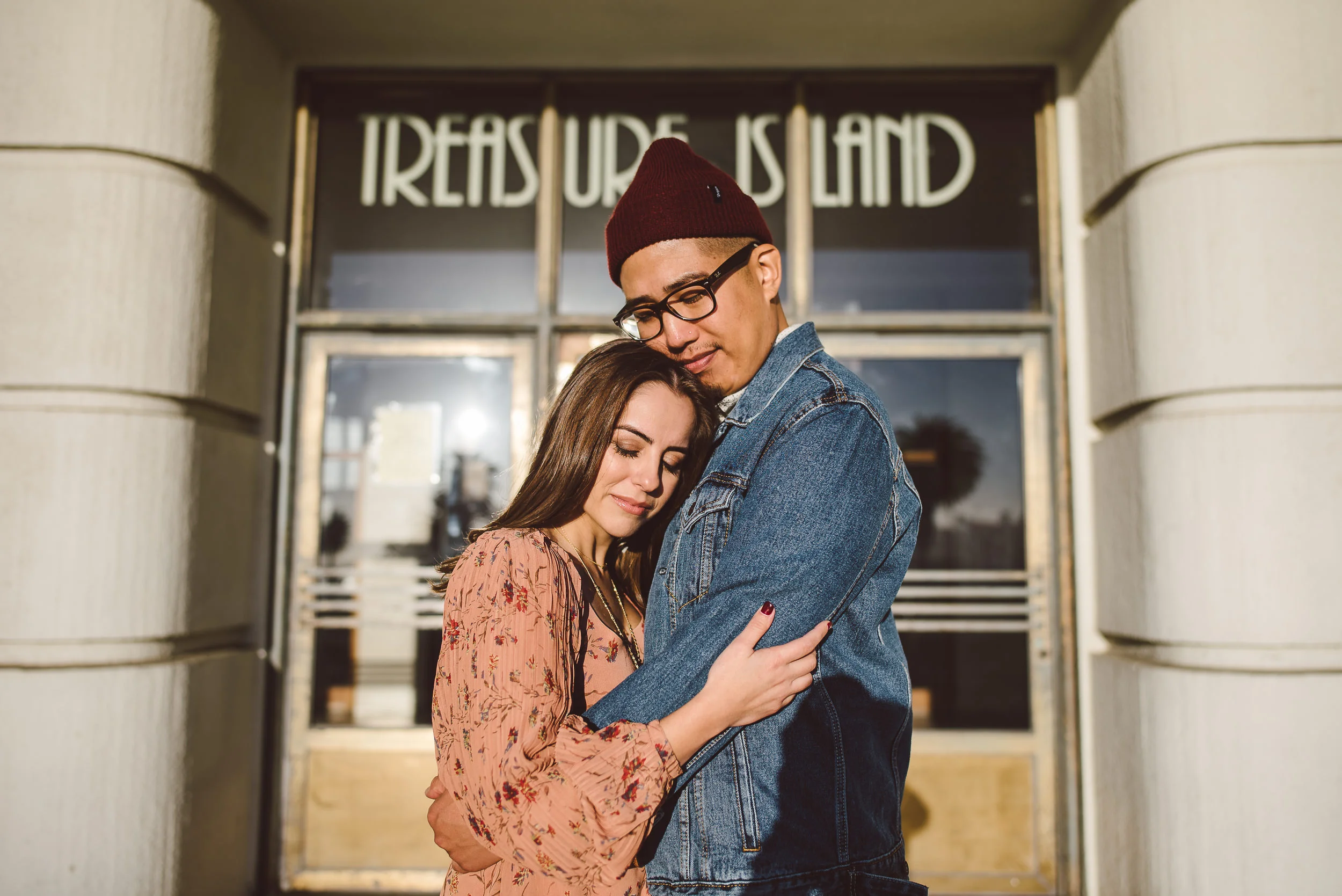 Treasure-Island-Engagement-Photography-007.jpg