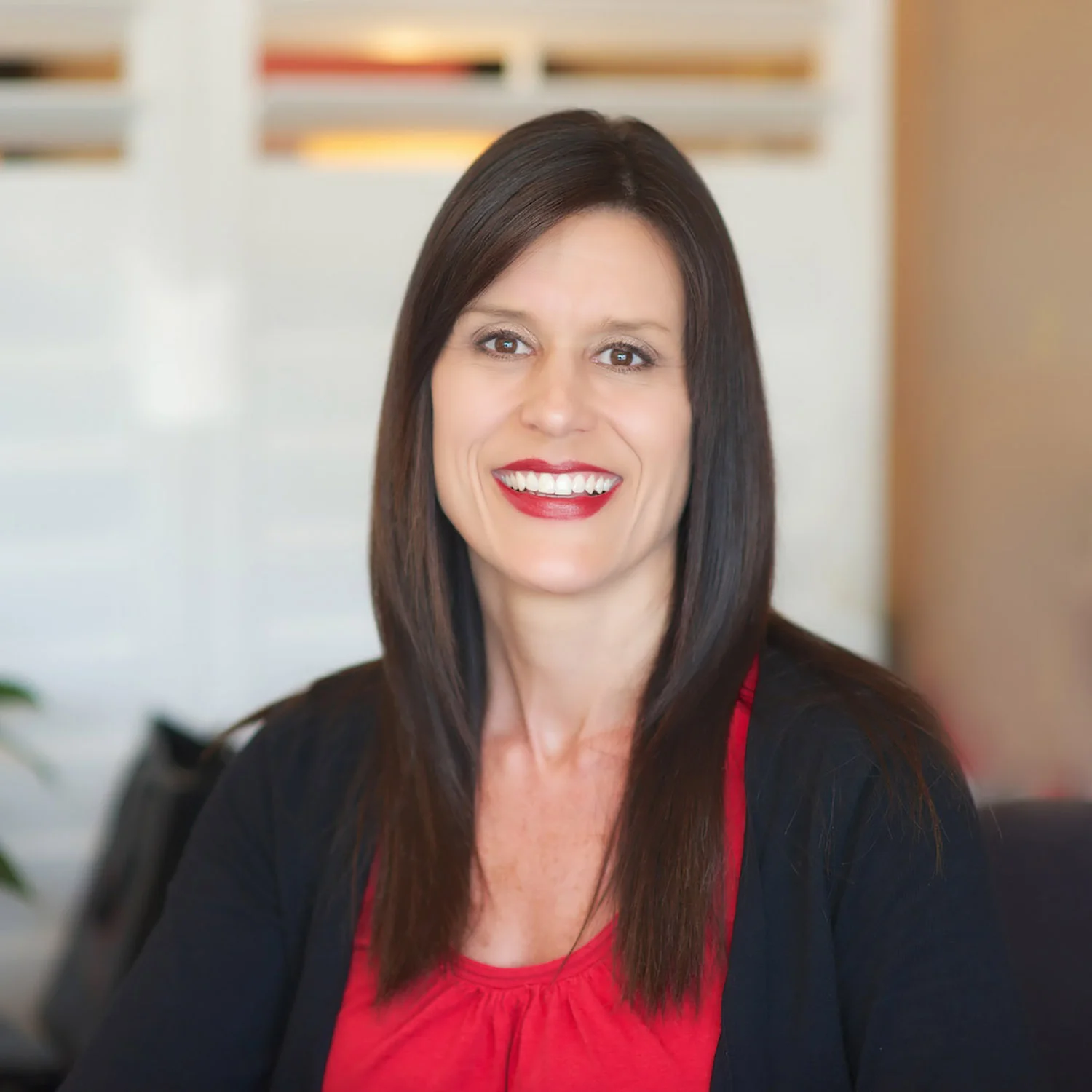 Lisa Manager Lisa has proudly been with Shear Style since its opening in 2008 and has been working in the salon/spa industry since 2001. She strives every day to provide the highest level of customer service. Lisa loves working with our Shear Style clients and providing them the most enjoyable, relaxing experience possible. 