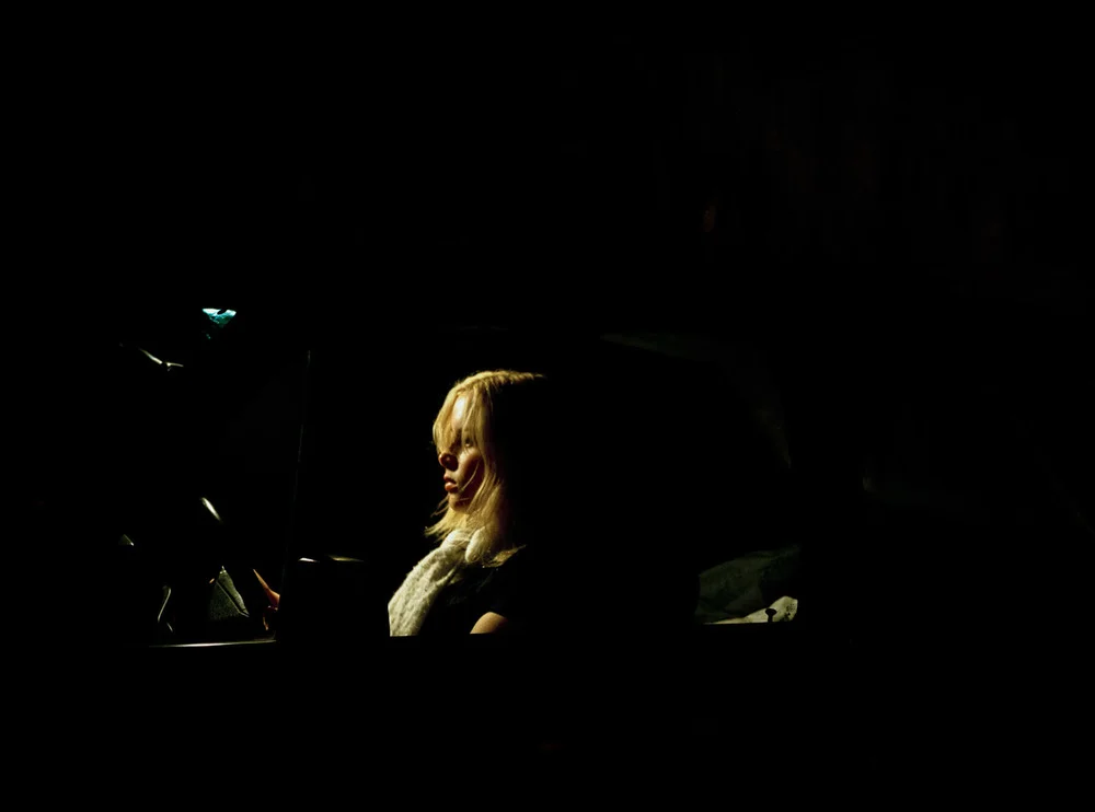 Blonde+in+Auto.jpg