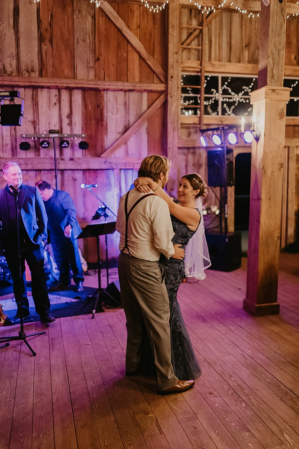 CodyJamesBarryPhotography_GardengateAtHaleyFarmWedding-69.jpg