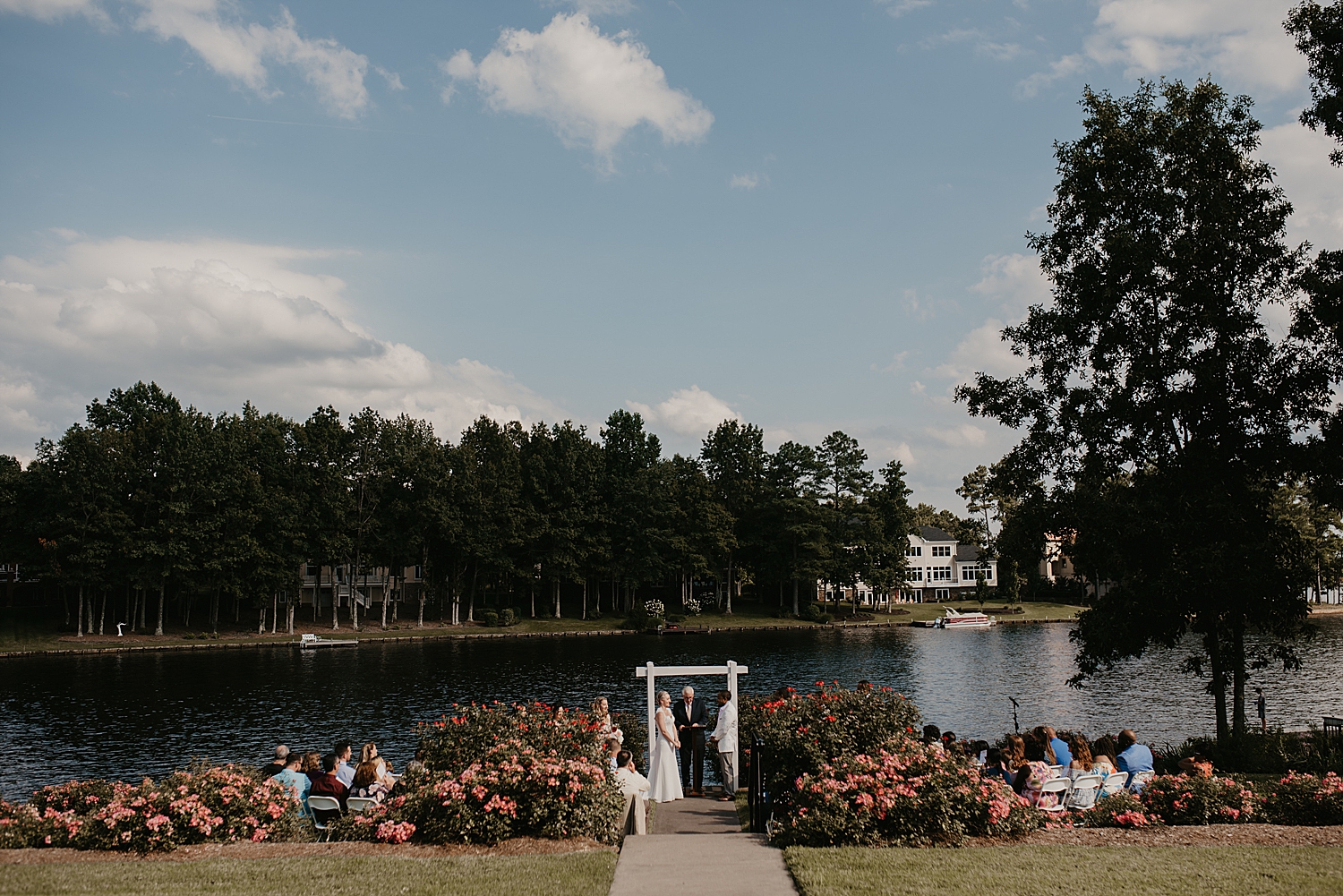 CodyJamesBarryPhotography_FawnLakeCountryClubWedding_FredericksburgVirginia-38.jpg