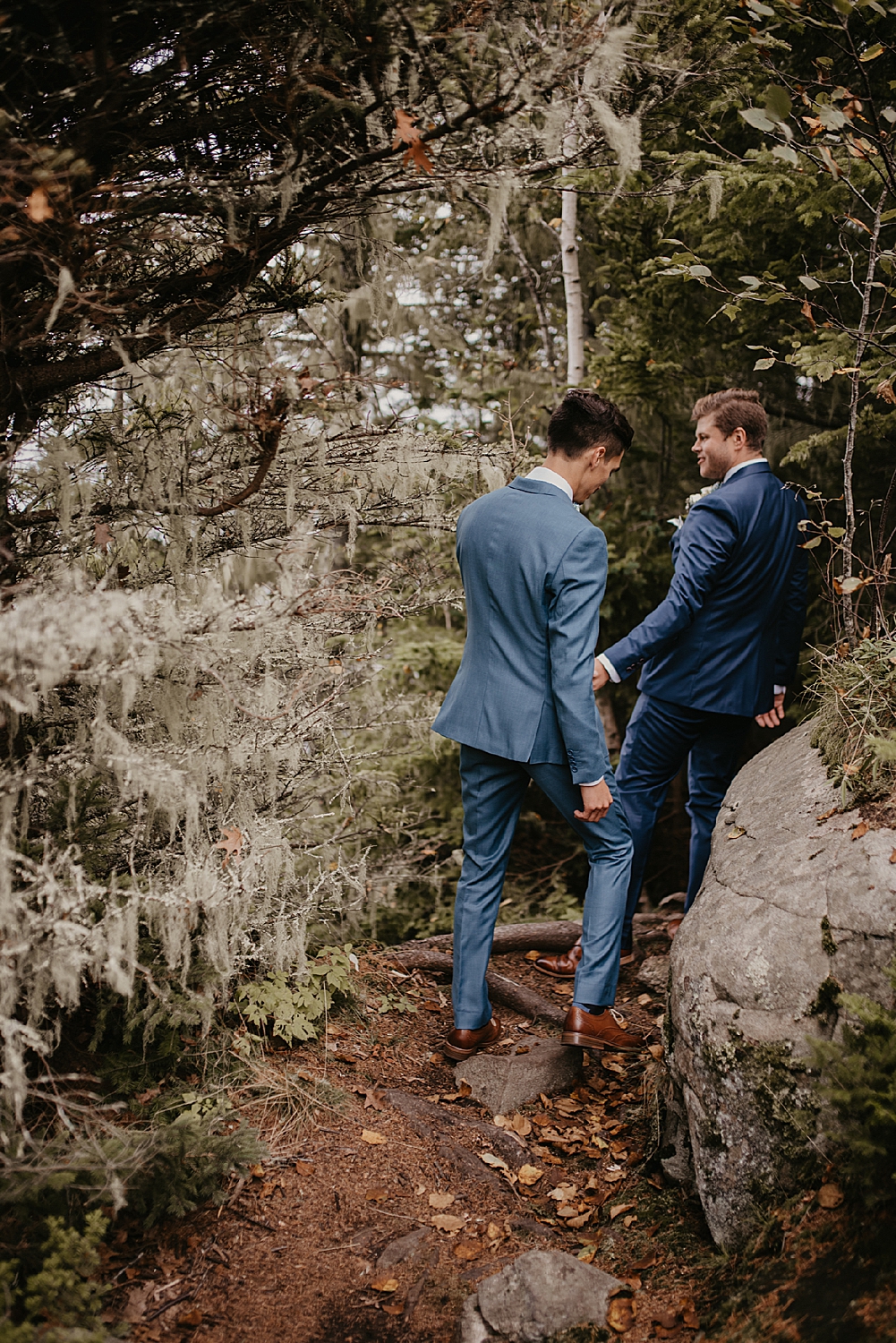 CodyJamesBarryPhotography_CabbageIslandWedding_BoothbayHarborMaine_LinekinBayWedding-55.jpg