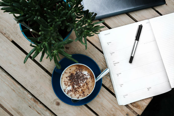 Solopreneur_Life_FIVE_12_STUDIO.jpg