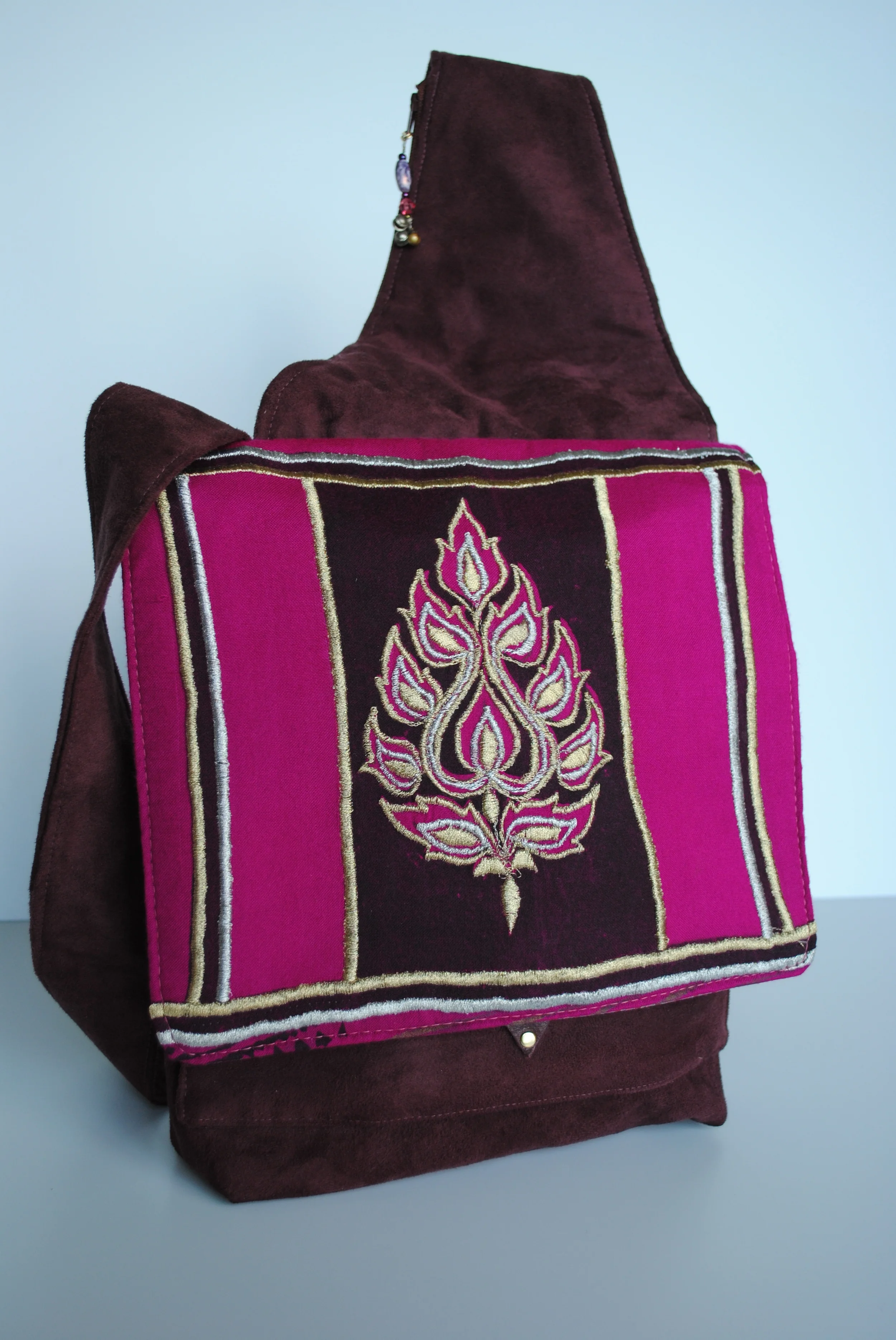 Siam Cross Body