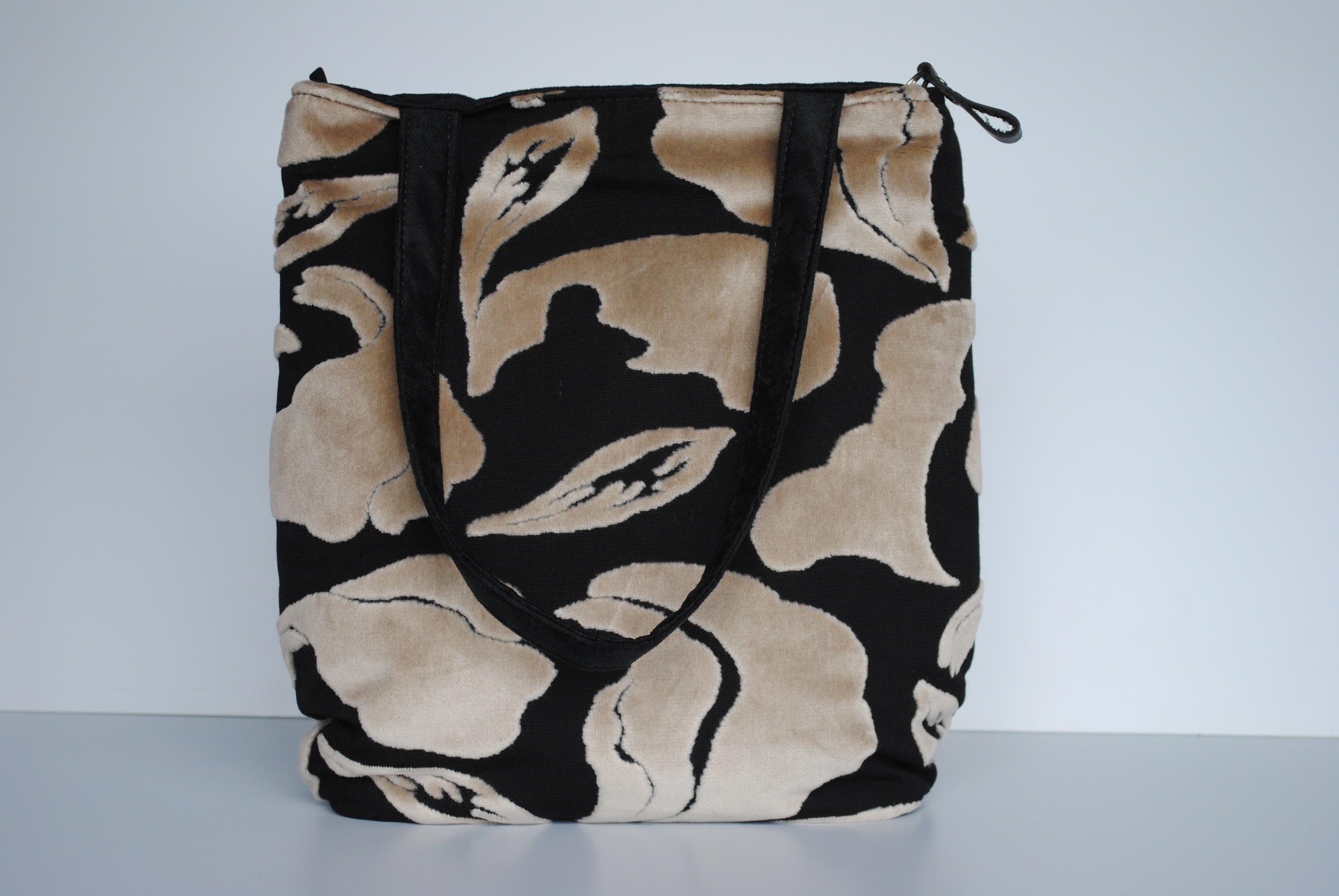 Black And White Leaves Tote Bag