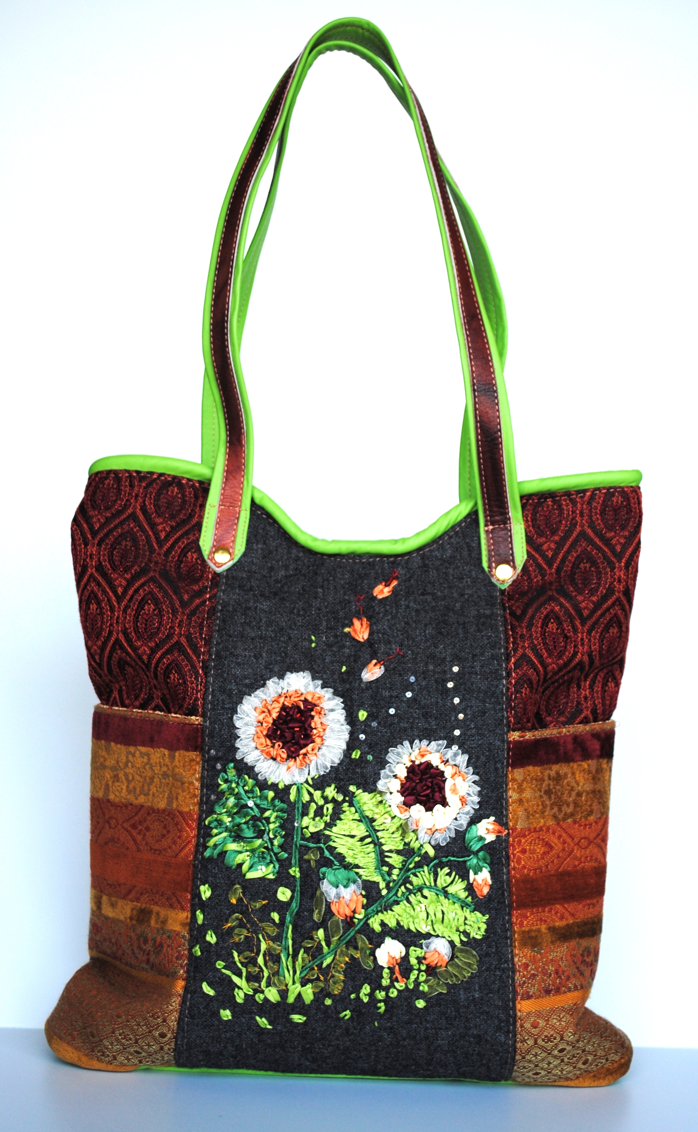 Babylon Garden Tote With Ribbon Embroidery and Leather