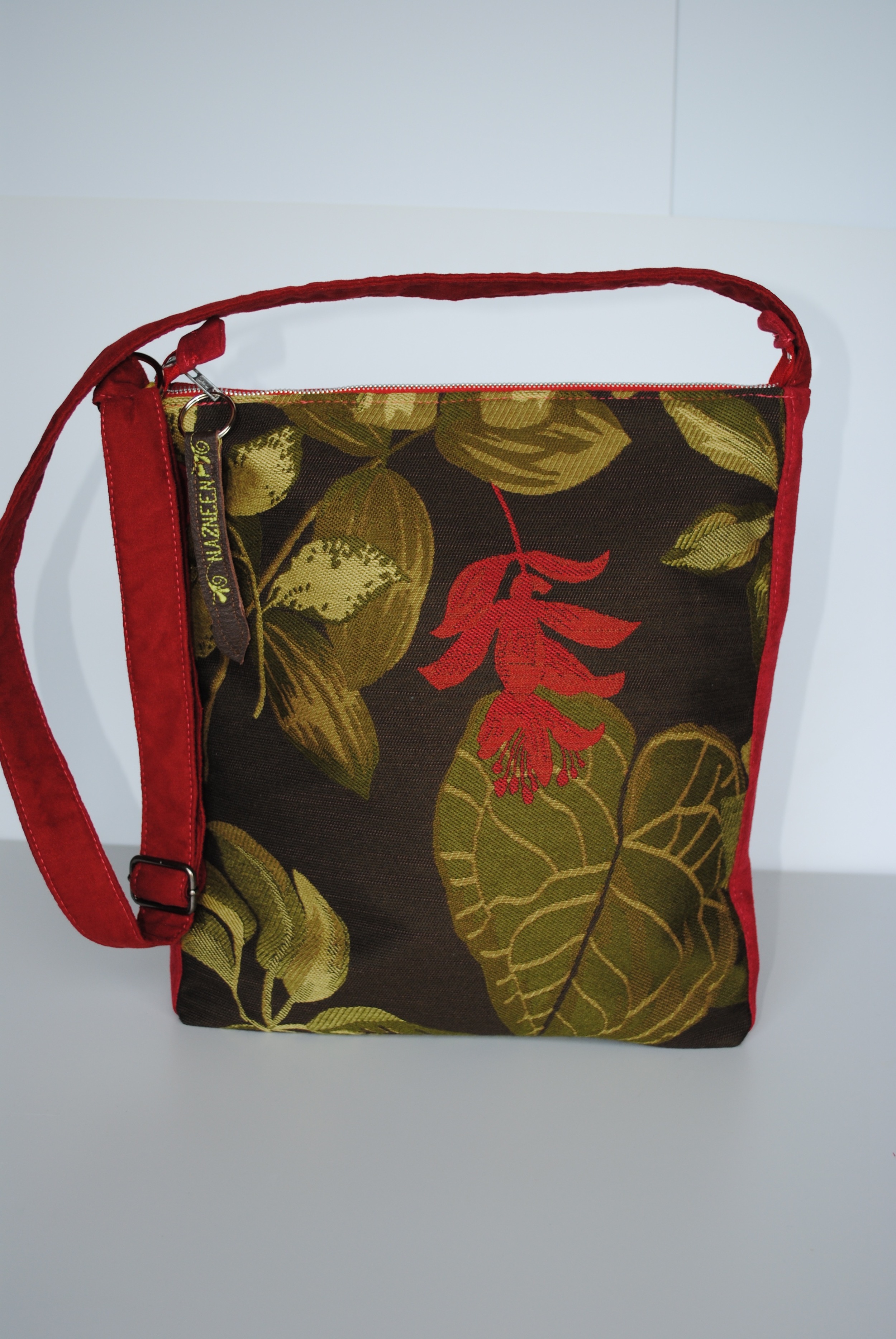 Flame of the Forest Messenger