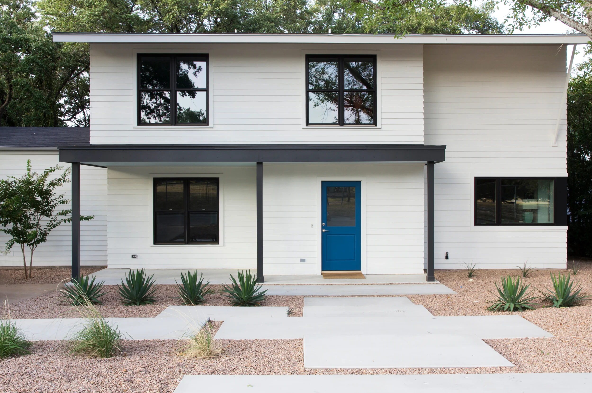 Exterior-1.jpg