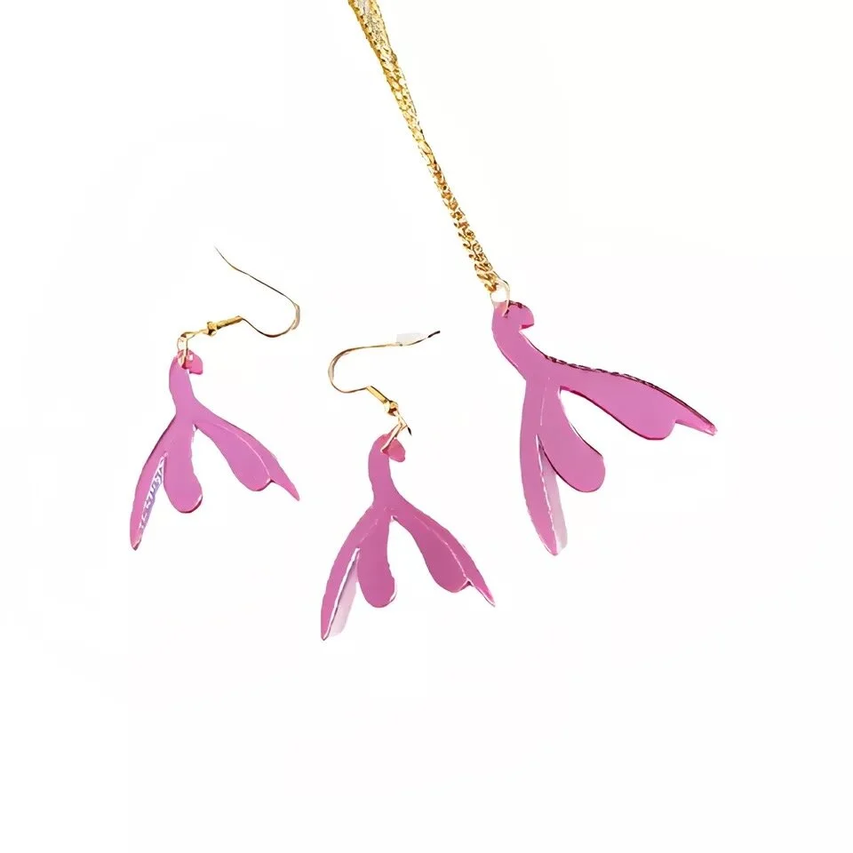 DA8CAA57-42C3-420B-9402-213E980EA2A1