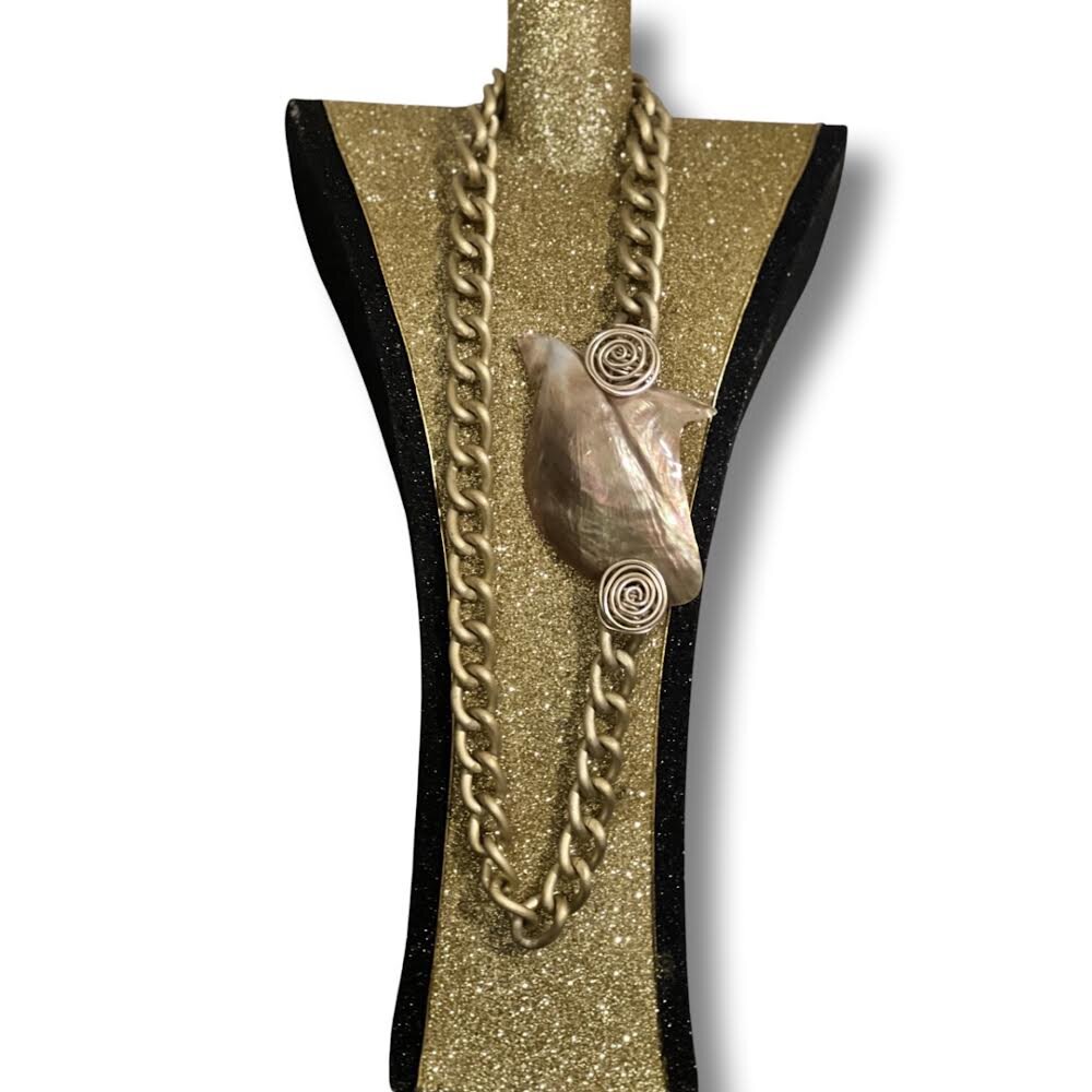 08350502-7B2C-45F7-A82F-1BB0BD879CF4