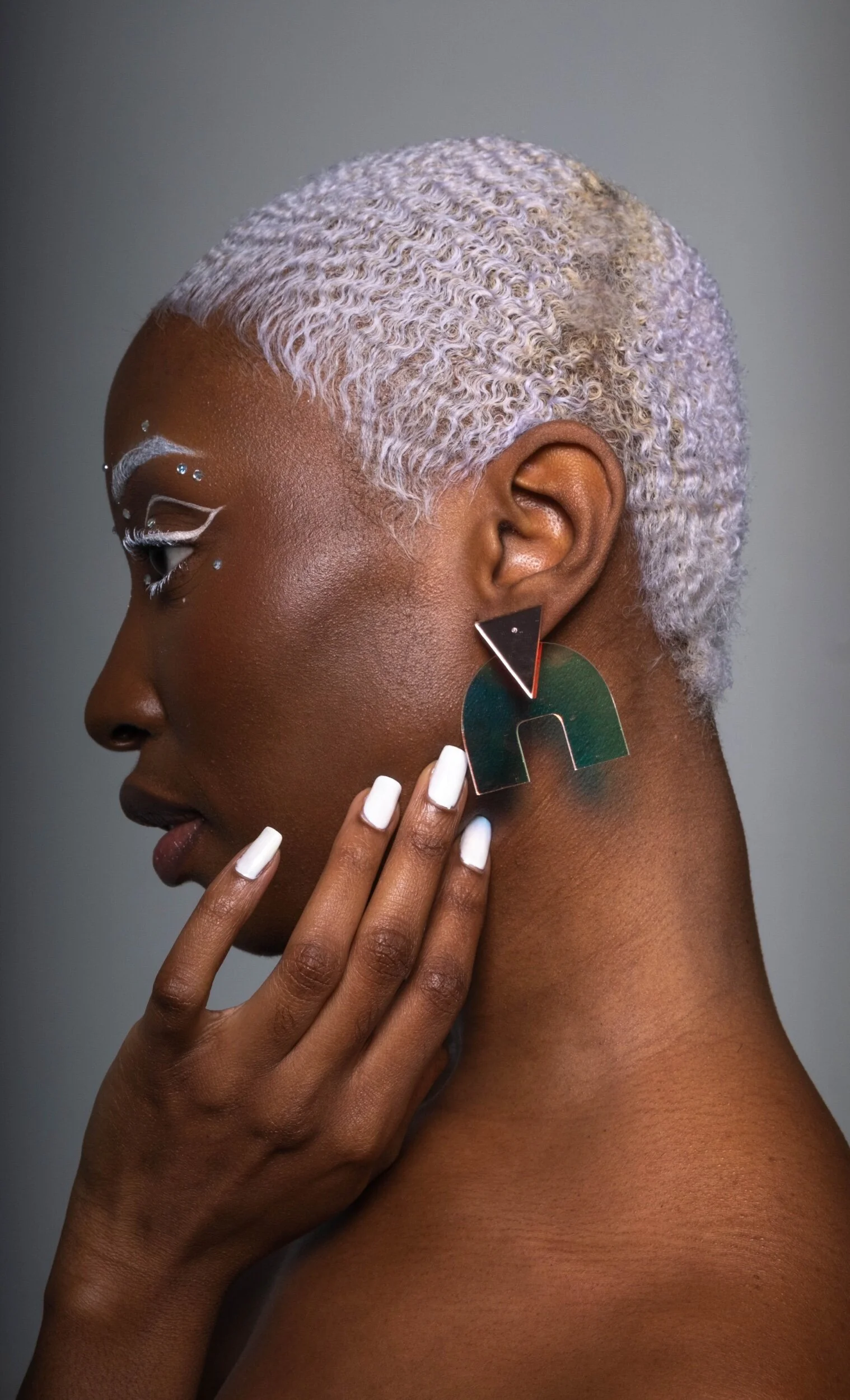 E9EE88DE-B84D-42E9-880F-1E9A7DDA9302