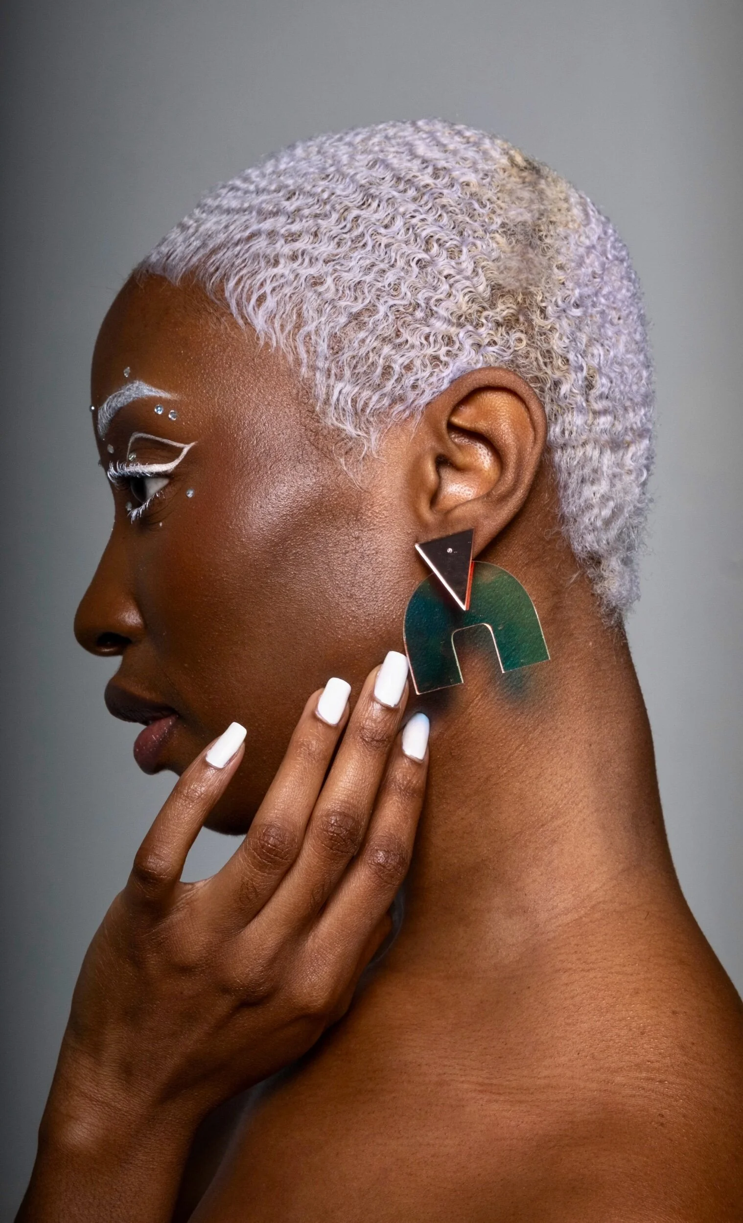 7B8A5970-111F-4538-A1A2-0E4E17F55982