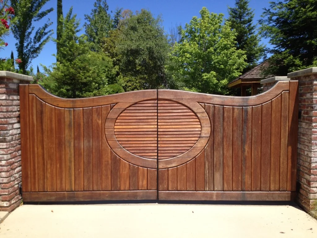 Gates - Before