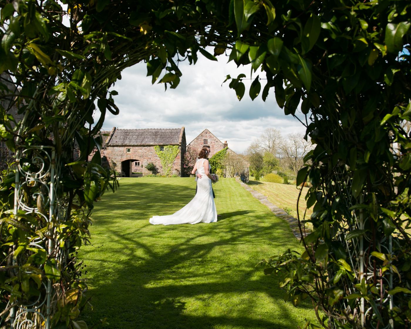 095 - Vicky and Neils Fine Art Wedding Photography at The Ashes Exclusive Country House Barn ST9 9AX by www.markpugh.com -0504.JPG