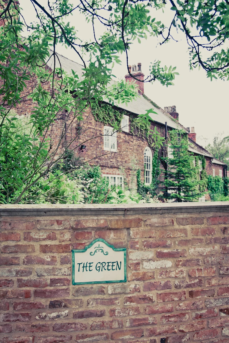076 Keedy and Carl at The Secret Garden in Retford - Wedding Photography by Mark Pugh www.markpugh.com_.jpg