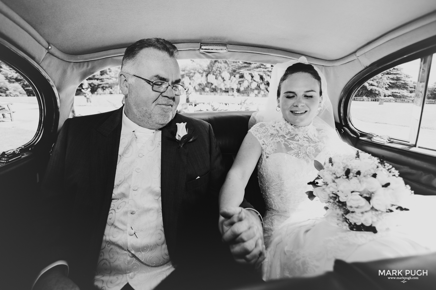 067- Laura and Peter - Wollaton Hall Wedding Nottingham UK by Mark Pugh www.markpugh.com.jpg