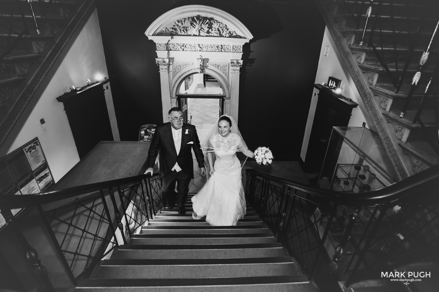 076- Laura and Peter - Wollaton Hall Wedding Nottingham UK by Mark Pugh www.markpugh.com.jpg