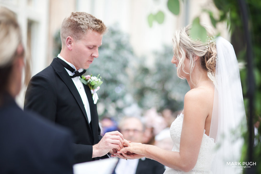 091 - Leah and Andy - fineART wedding photography at Stoke Rochford Hall NG33 5EJ by www.markpugh.com Mark Pugh of www.mpmedia.co.uk_.JPG