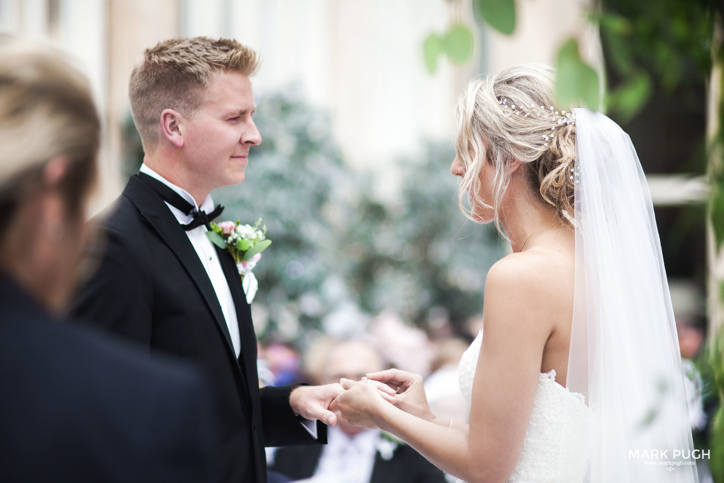 092 - Leah and Andy - fineART wedding photography at Stoke Rochford Hall NG33 5EJ by www.markpugh.com Mark Pugh of www.mpmedia.co.uk_.JPG