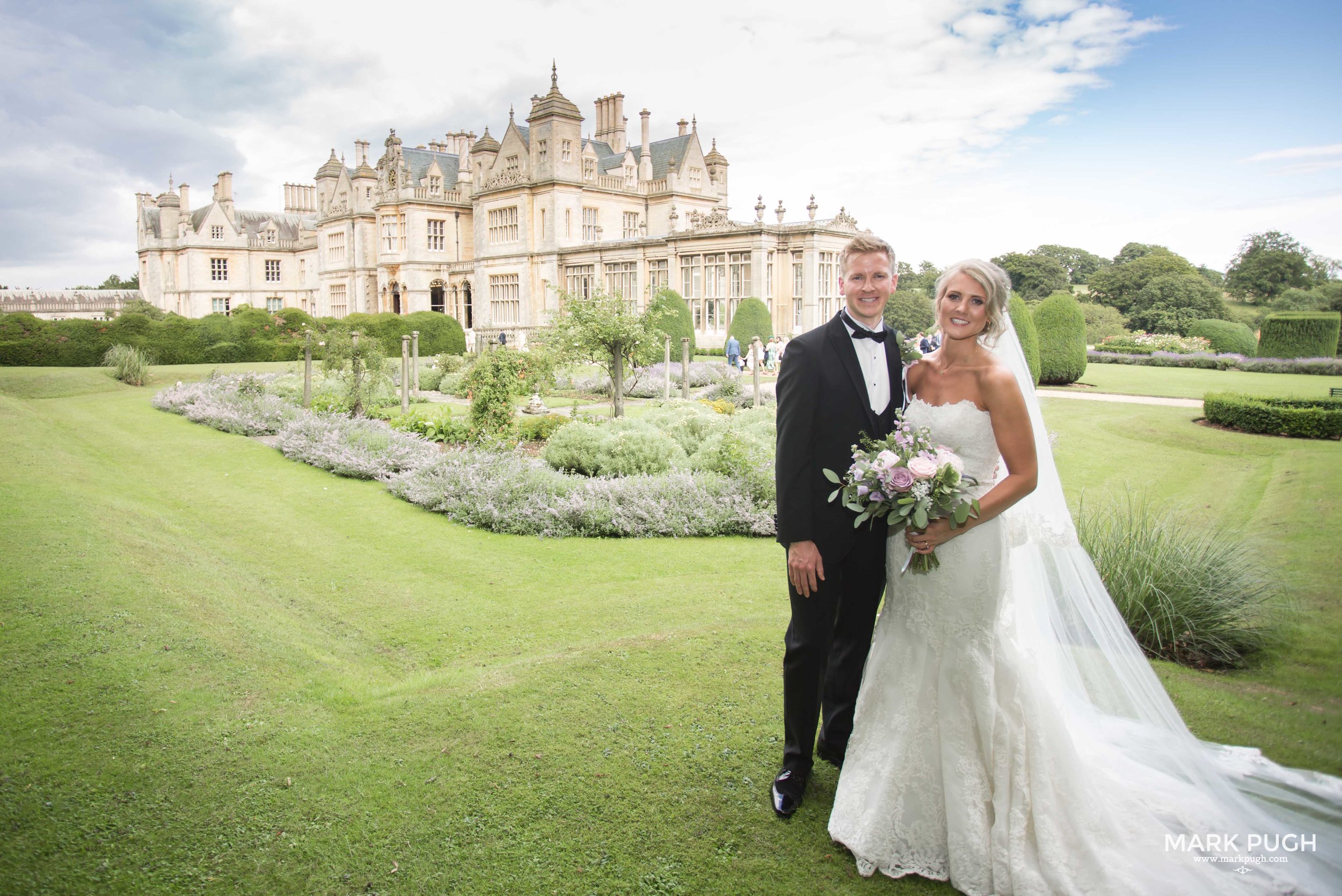 119 - Leah and Andy - fineART wedding photography at Stoke Rochford Hall NG33 5EJ by www.markpugh.com Mark Pugh of www.mpmedia.co.uk_.JPG