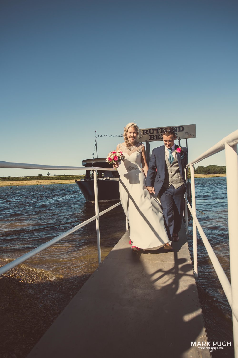 077 - Fliss and Jamie- fineART wedding photography at Rutland Water UK by www.markpugh.com Mark Pugh of www.mpmedia.co.uk_.JPG