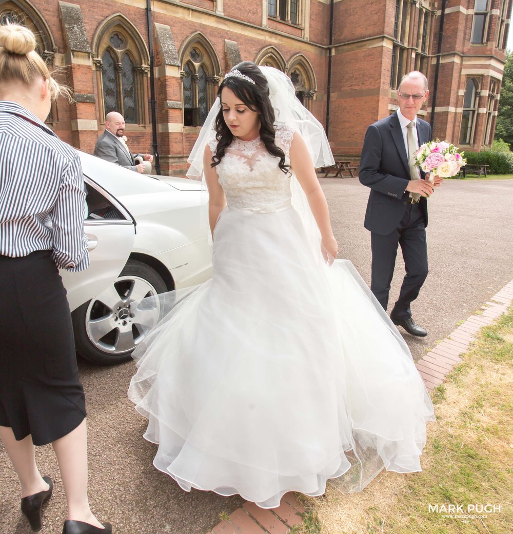 026 - Lauren and Tim - fineART wedding photography at Kelham Hall Newark UK by www.markpugh.com Mark Pugh of www.mpmedia.co.uk_.JPG