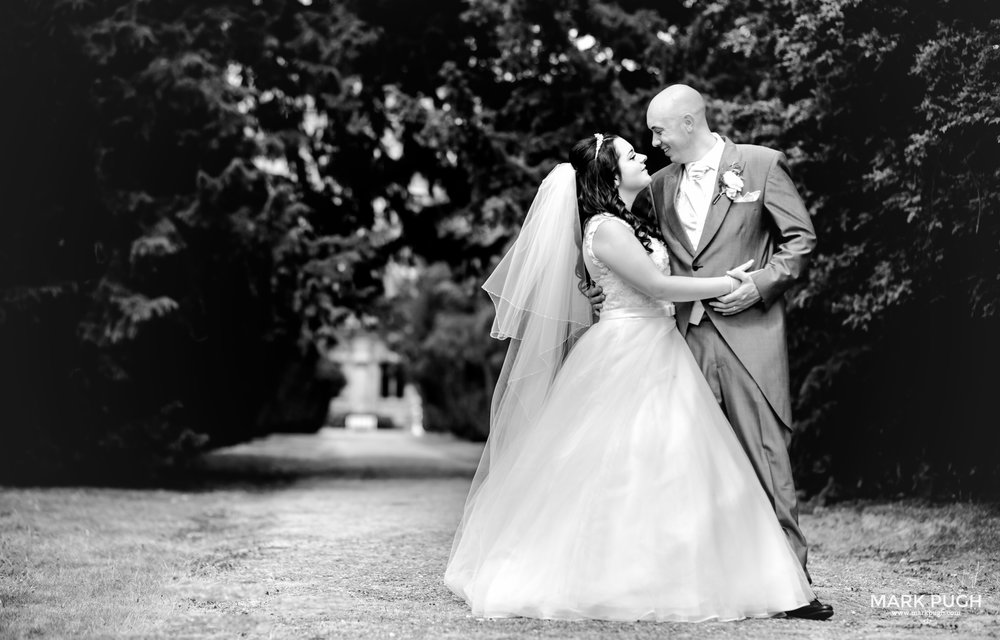 074 - Lauren and Tim - fineART wedding photography at Kelham Hall Newark UK by www.markpugh.com Mark Pugh of www.mpmedia.co.uk_.JPG